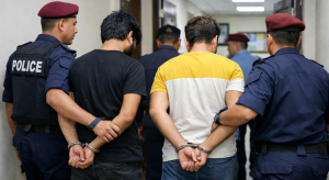 कोहलपुरबाट ब्राउन सुगर सहित दुई युवक पक्राउ,६० हजार नगद बरामद