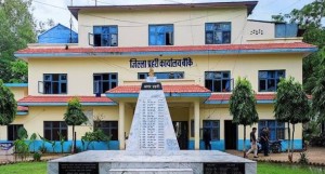 ६ क्विन्टल बोइलर,४ वटा मोटरसाइकल र लाखौंको भन्सार छलिका सामानसहित दुई जना पक्राउ