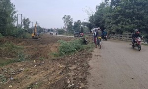 नेपालगञ्ज-गुलरिया सडकको खजुरामा ४ लेनको पक्की पुल निर्माण हुँदै