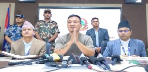 सुरुङमा फसेकाको उद्धारका लागि माथिबाट खन्ने तयारी, गृहमन्त्री भन्छन्– 'आशा मारेका छैनौं'