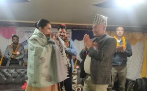 उत्कृष्ट सांसदको रूपमा निमा गिरी सम्मानित