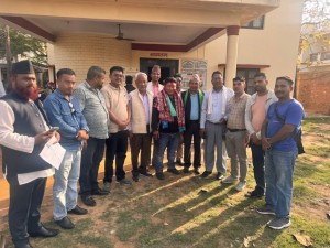 राप्तीसोनारी-६ नेकपा एसको सन्तोष नेतृत्वको सिङ्गो वडा कमिटी एमालेमा प्रवेश
