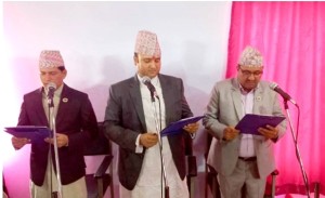 कोशीका नवनियुक्त तीन मन्त्रीहरुले लिए सपथ