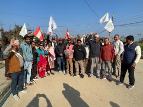 भुजइँगाउँमा कांग्रेस उम्मेदवार सुधान्शु पुग्दा मतदाता उत्साहित