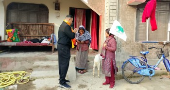 घरदैलो अभियानः मतदाताबाट प्राप्त प्रतिक्रिया र आशिर्वादले शुधान्सु कोइराला उत्साहित