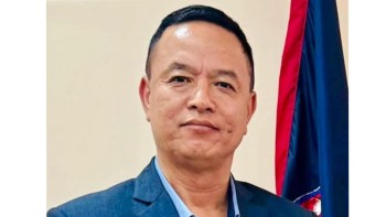 आईजीपीबाट अवकाश पाएकै दिन खापुङमाथि आयोगले लगायो विदेश भ्रमणमा रोक