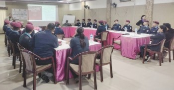 सुरक्षित वैदेशिक रोजगारीका लागि प्रहरीसँग नेपालगञ्जमा अभिमुखीकरण कार्यक्रम