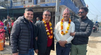 स्वतन्त्र उम्मेदवार सूर्य रेग्मीले अमर सिंह पुनलाई समर्थन गर्दै नेपाली कांग्रेस प्रवेश