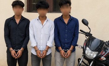 नेपालगन्जबाट ब्राउन सुगरसहित तीन जना पक्राउ, मोटरसाइकल बरामद