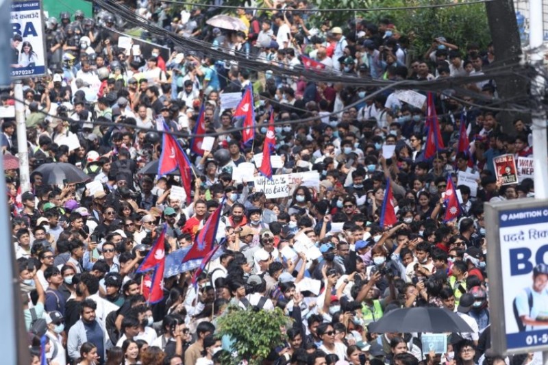 सामाजिक सञ्जाल प्रतिबन्धको विरोधमा सडकमा उत्रियो जेनजी पुस्ता