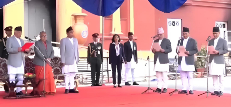नवनियुक्त तीन मन्त्रीले लिए शपथ
