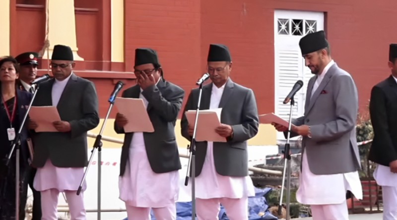 नवनियुक्त चार जना मन्त्रीले लिए शपथ