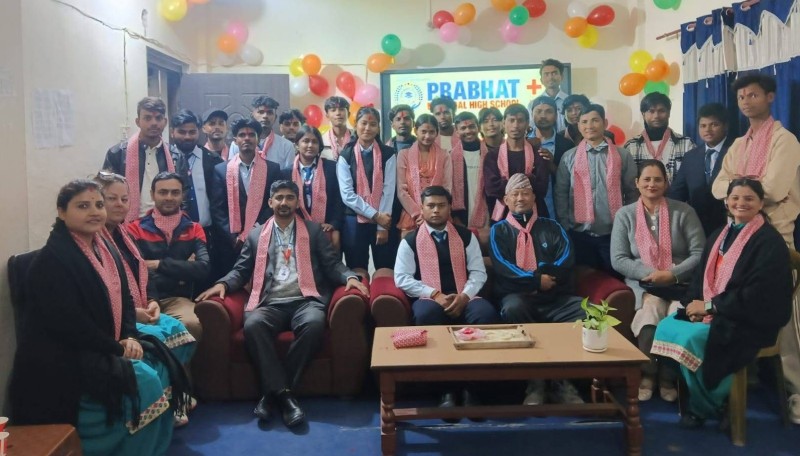 प्रभात मेमोरियलका कक्षा ११ का विद्यार्थीको भब्य स्वागत