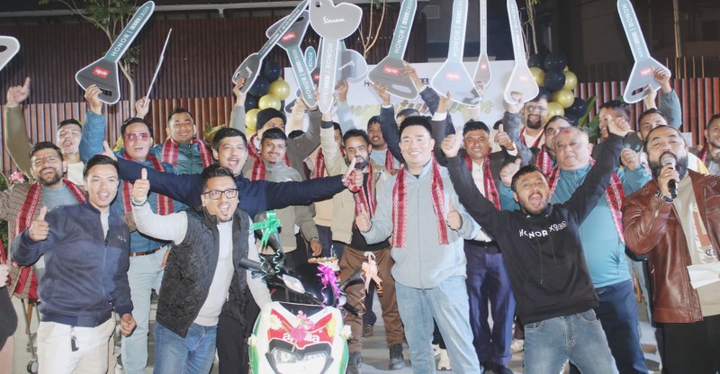 सेल्ट्रोन नेपालद्वारा उत्कृष्ट रिटेल साझेदारलाई सम्मान: पुरस्करस्वरुप भेस्पा र अप्रिला स्कुटर