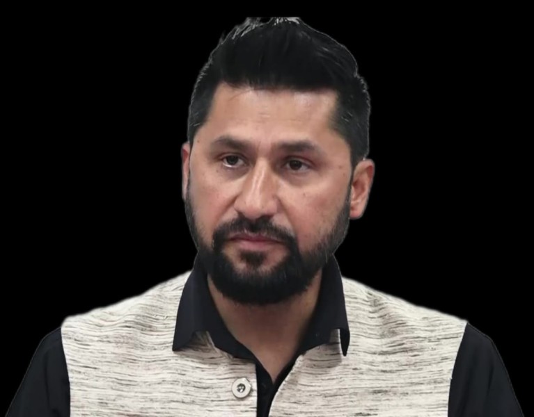 रवि लामिछाने काठमाडौं जिल्ला अदालतमा हाजिर हुँदै
