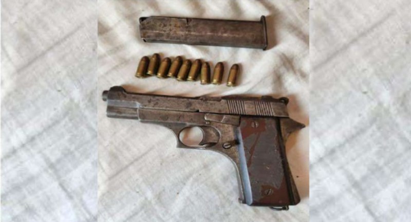 होटेलबाट पेस्तोल र ९ राउन्ड गोलीसहित एक युवक पक्राउ