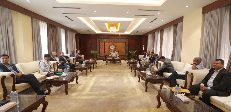 शीर्ष नेताहरूहरुसहित बालुवाटारमा कार्यदलको बैठक