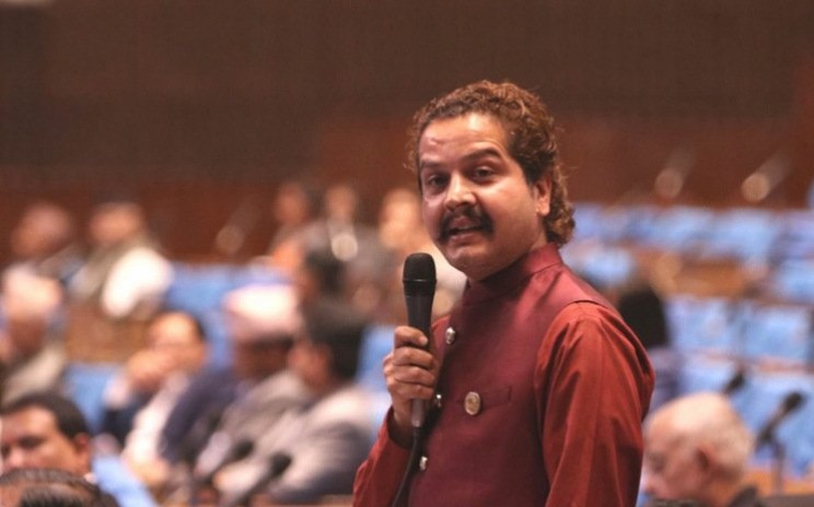 रास्वपाका सांसद बोल्दै गर्दा सभामुखले माइक काटिदिएपछि.....