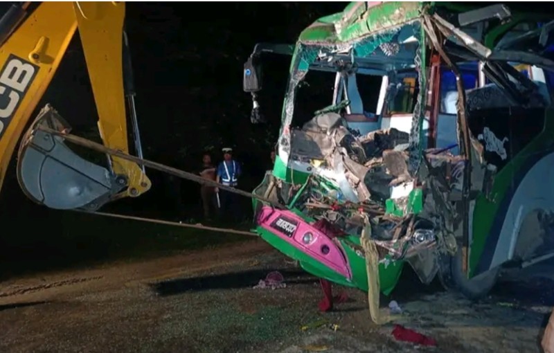 बाँकेको शम्शेरगन्जमा बस दुर्घटना हुँदा ७ जनाको मृत्यु, ३३ घाइते