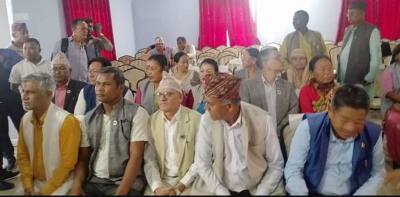 कांग्रेसका कार्कीलाई समर्थन गरेका ४७ सांसद पुगे प्रदेश प्रमुखको कार्यालय