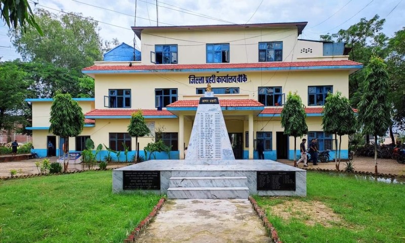बाँके प्रहरीद्वारा राप्तीसोनारीबाट ३ क्विन्टल बोइलर कुखुरा बरामद