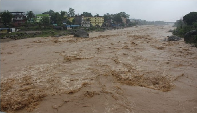 दोधारा-चाँदनीका स्थानीयलाई बर्षातमा बाढीको त्रास, हिउँदमा सिँचाइ अभाव